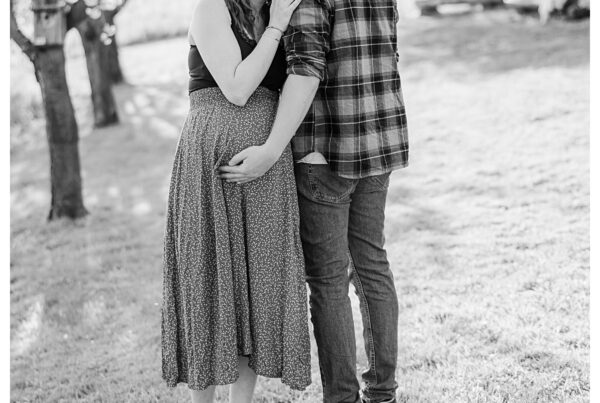 Kirschblüten Babybauch Fotoshooting im Fricktal